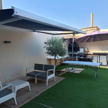 Alojamiento El Pez Casa Con Piscina Climatizada Villafranca de los Caballeros ภายนอก รูปภาพ