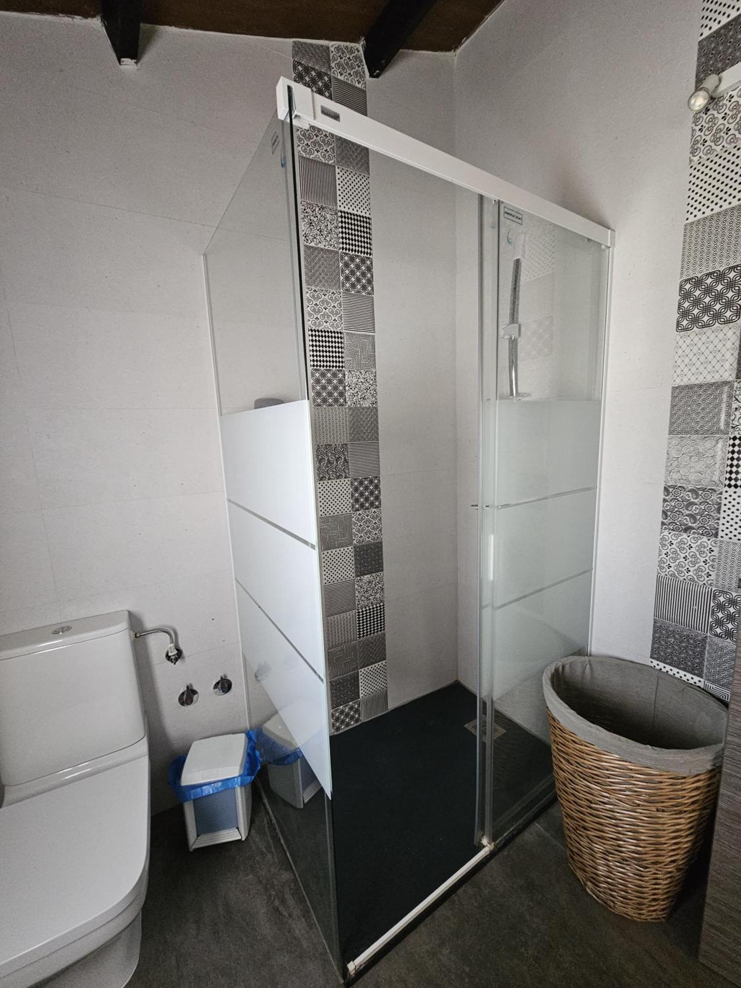 Alojamiento El Pez Casa Con Piscina Climatizada Villafranca de los Caballeros ภายนอก รูปภาพ