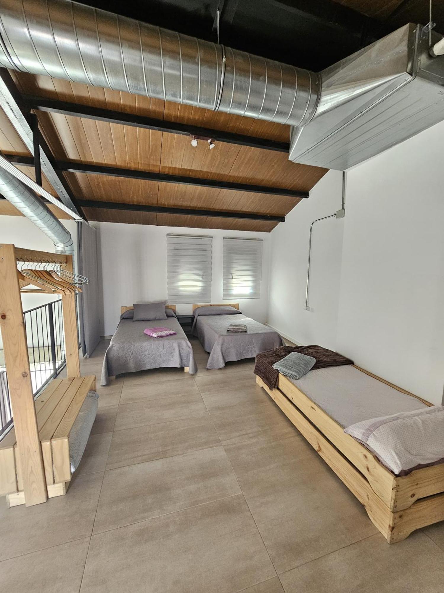 Alojamiento El Pez Casa Con Piscina Climatizada Villafranca de los Caballeros ภายนอก รูปภาพ