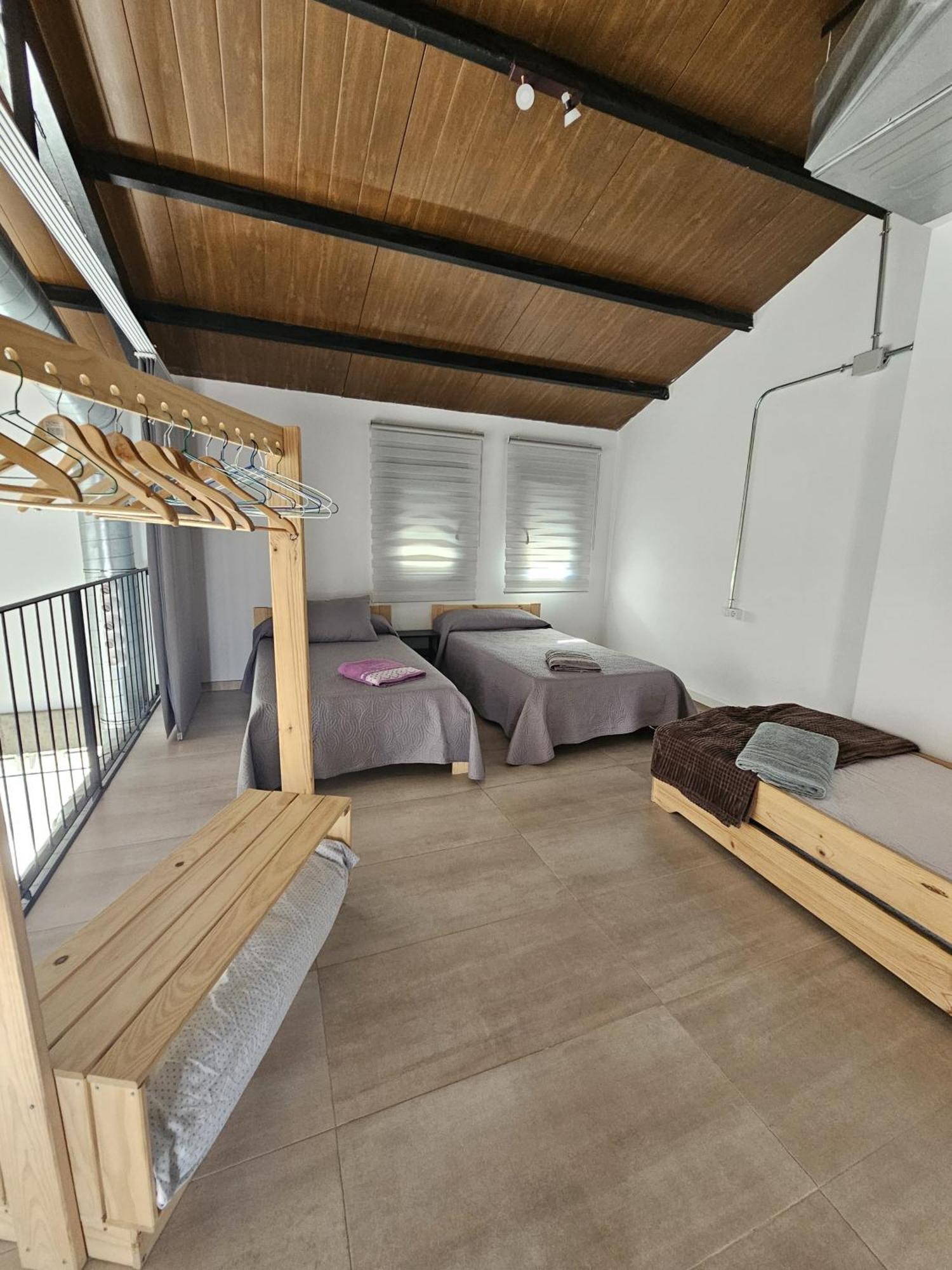 Alojamiento El Pez Casa Con Piscina Climatizada Villafranca de los Caballeros ภายนอก รูปภาพ